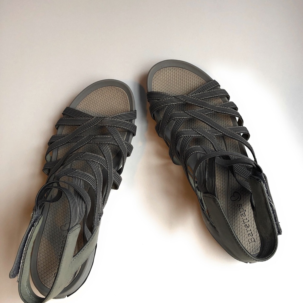 Sandal Baretraps Size 10 Brand new